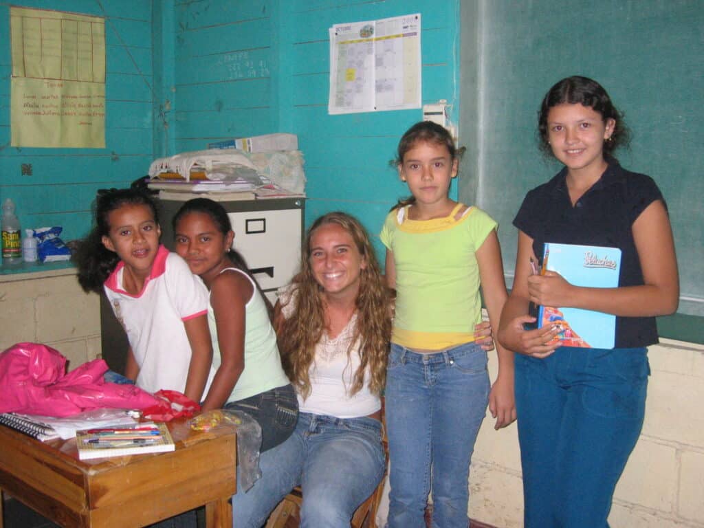 Maricarmen Smith-Martinez with four girls